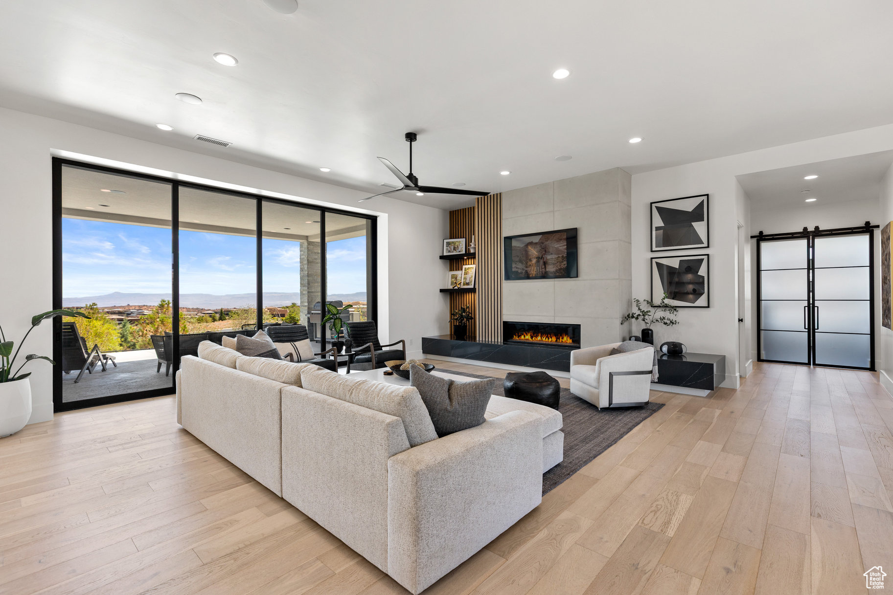 LEDGES OF ST GEORGE - Residential