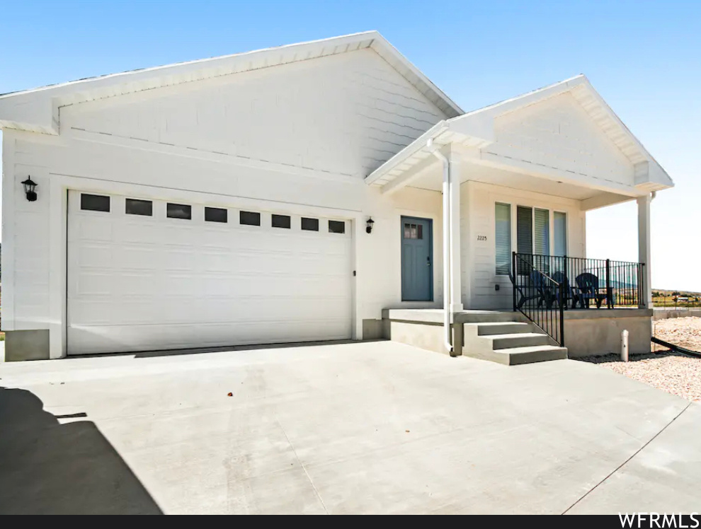 2225 S Beachcomber Ln, Garden City, Utah image 2