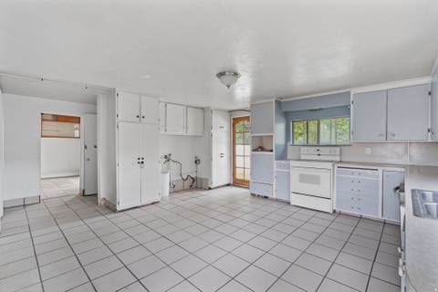 Tiny photo for 37 W 200 S, Lehi, UT 84043 (MLS # 2179307)