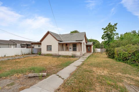 Photo of 37 W 200 S, Lehi, UT 84043 (MLS # 2179307)
