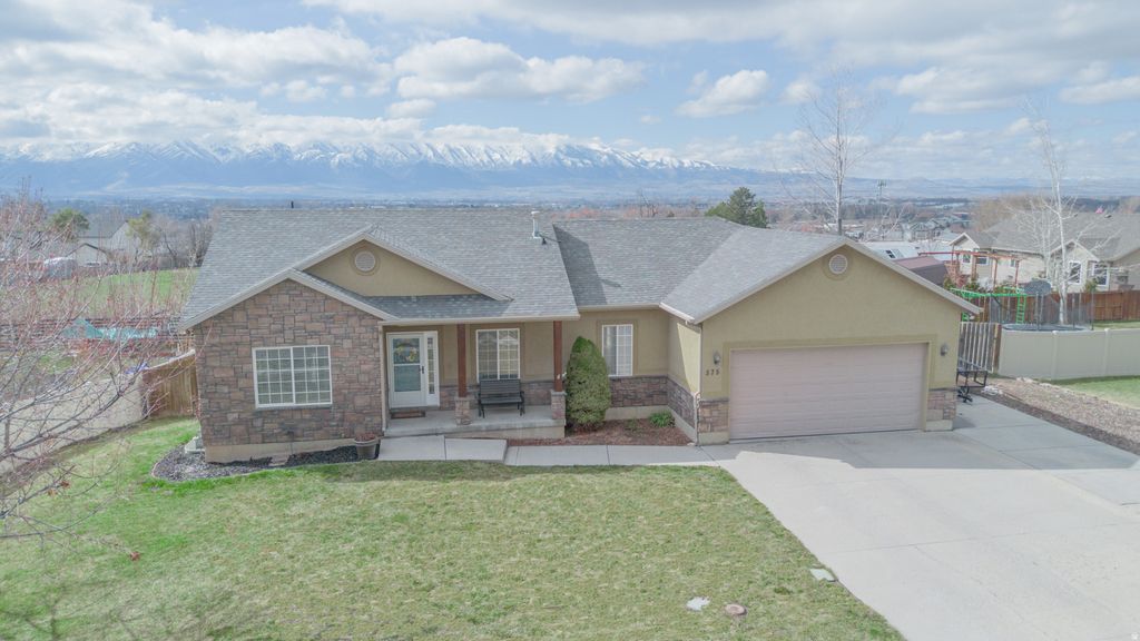 Photo of 575 N 140 E, Millville, UT 84326 (MLS # 2140914)
