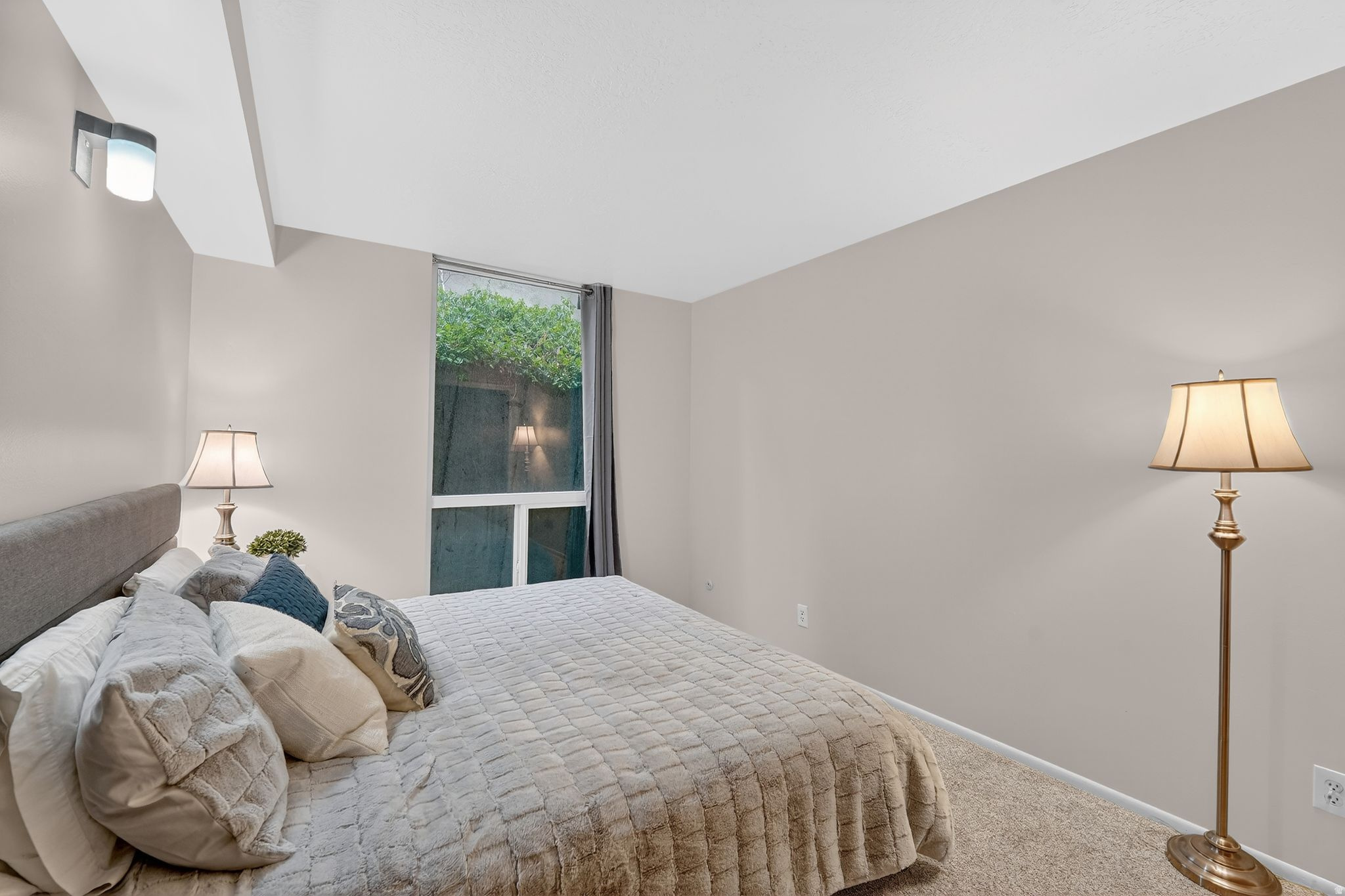 CAPITOL GARDENS - Residential