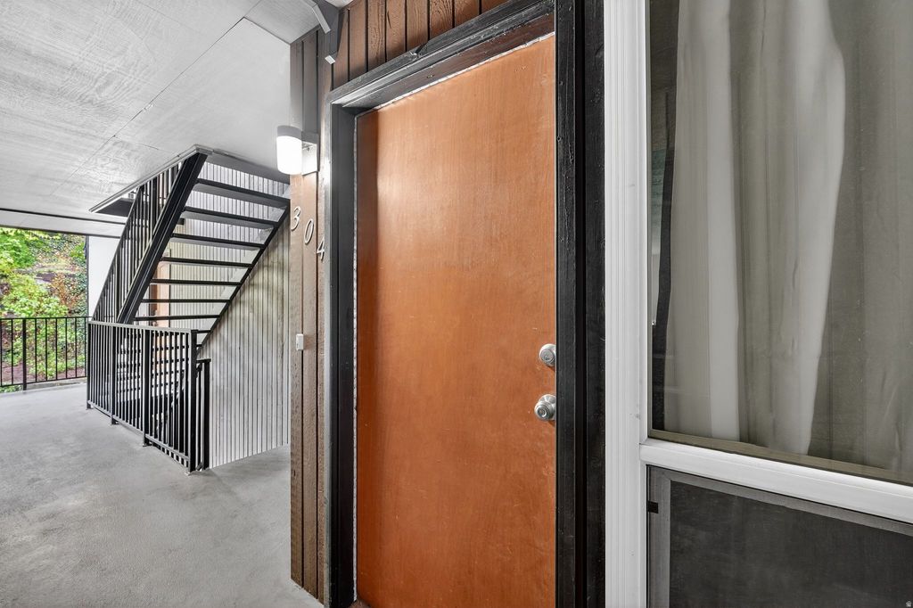 Photo of 438 N CENTER ST St #304, Salt Lake City, UT 84103 (MLS # 2147883)