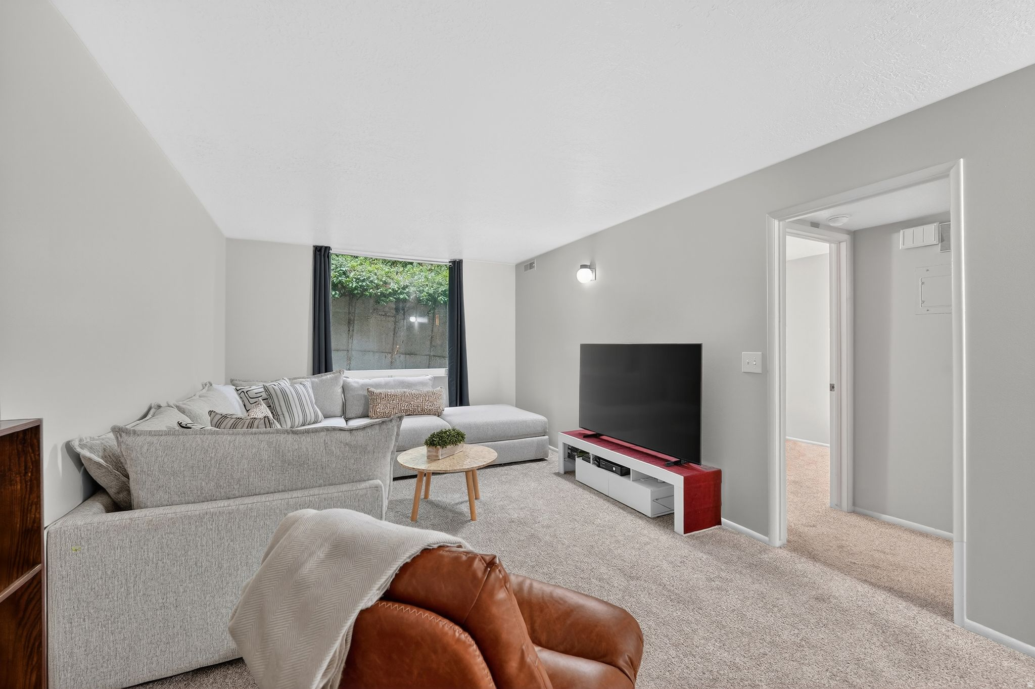 CAPITOL GARDENS - Residential