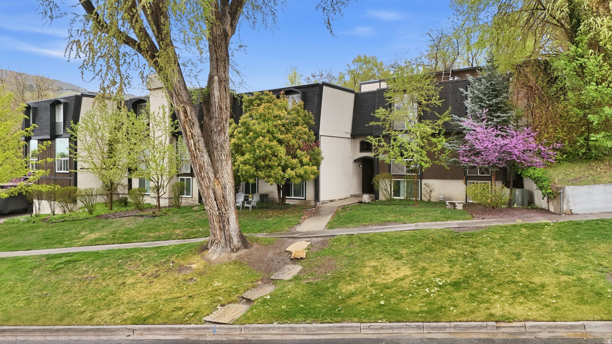 CAPITOL GARDENS - Residential