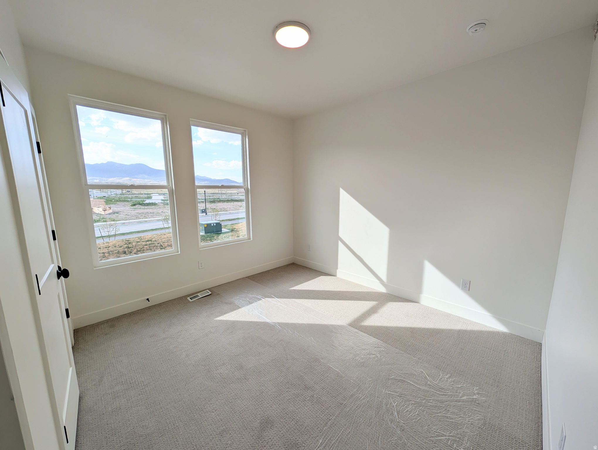 DAYBREAK - Residential