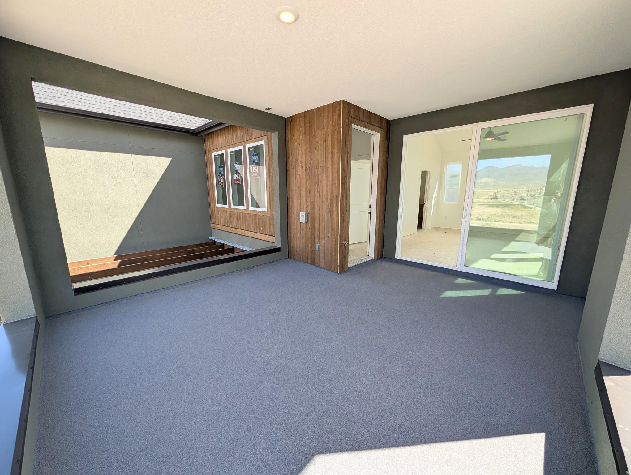 DAYBREAK - Residential