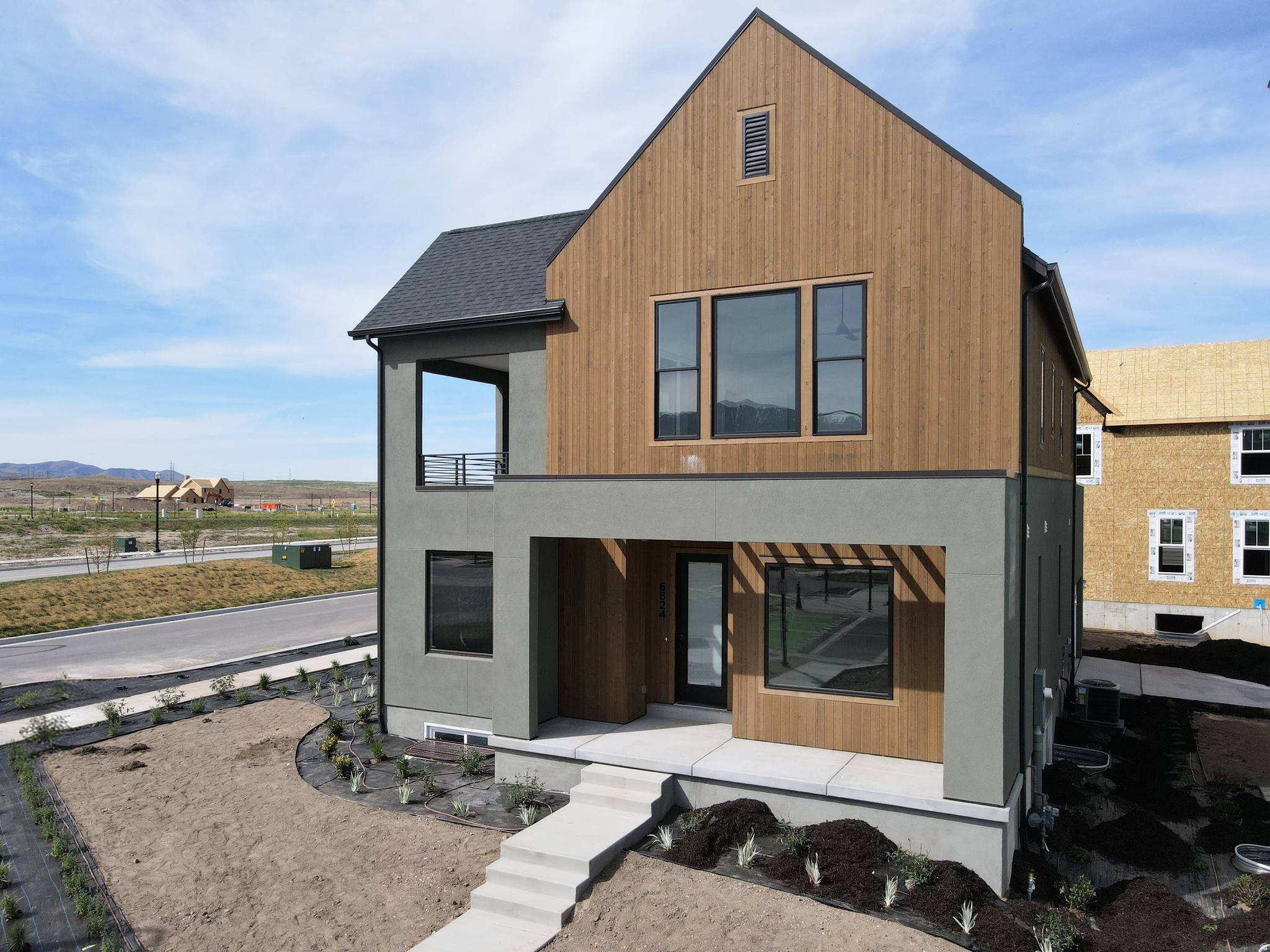 DAYBREAK - Residential