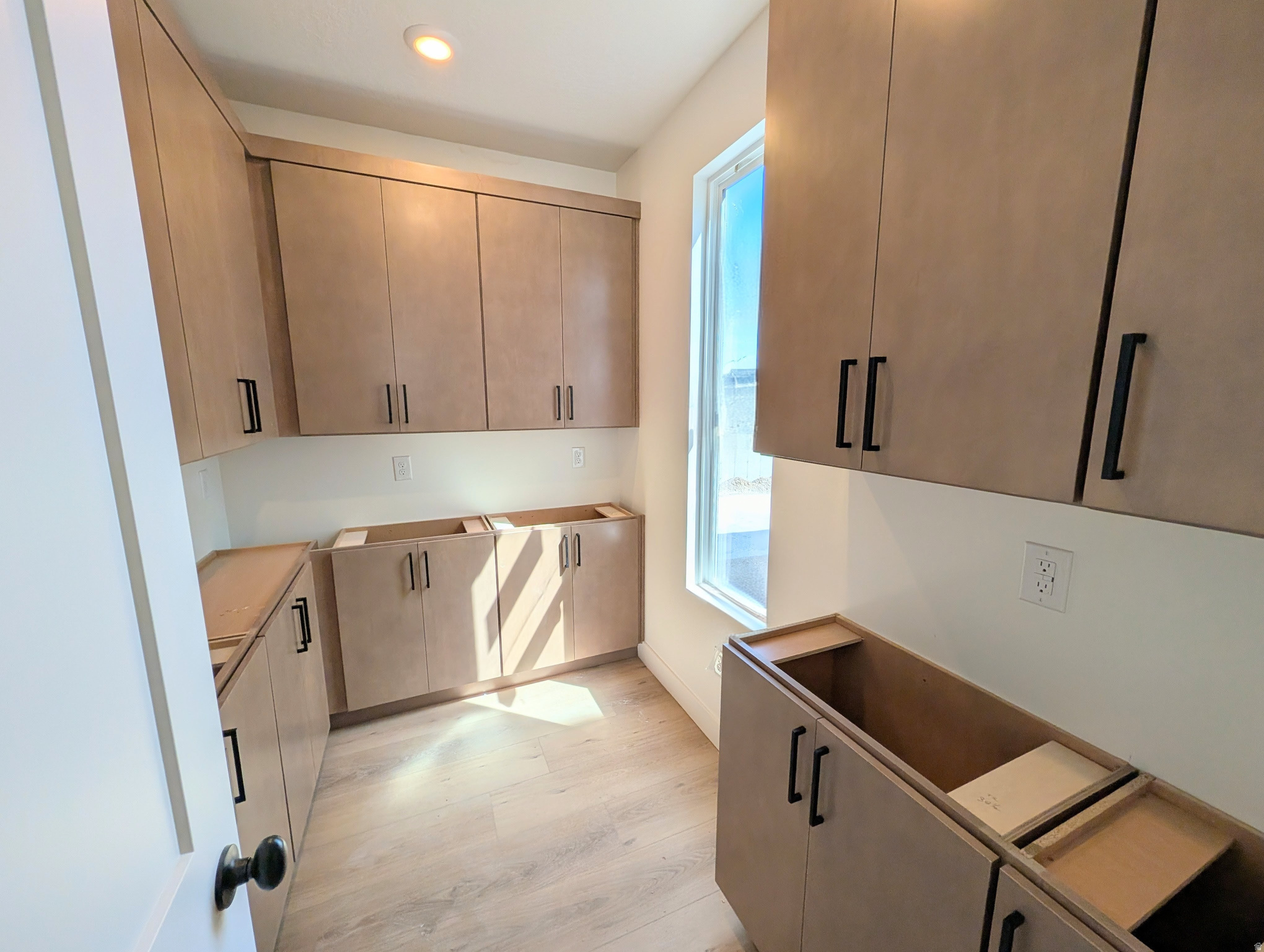 DAYBREAK - Residential