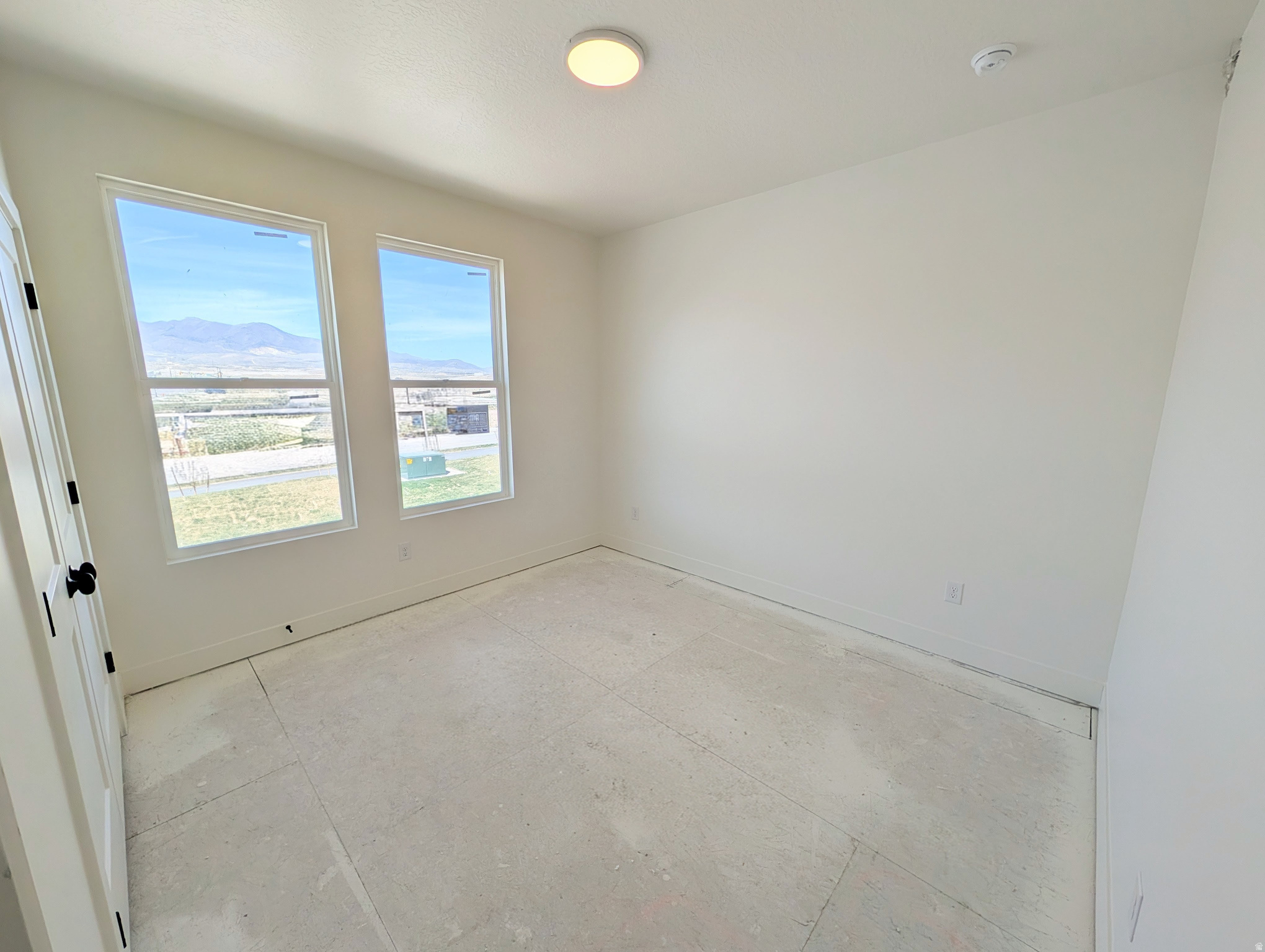 DAYBREAK - Residential