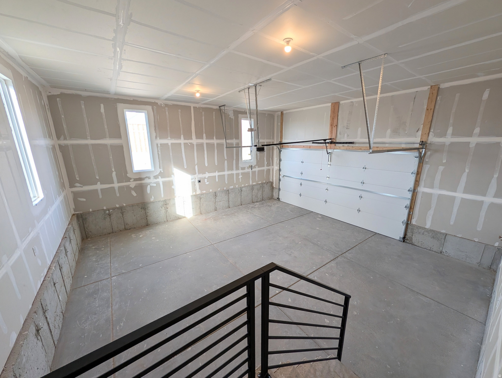 DAYBREAK - Residential