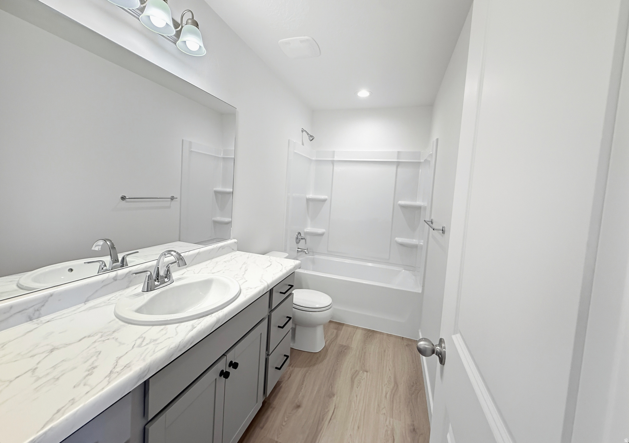 DAYBREAK - Residential