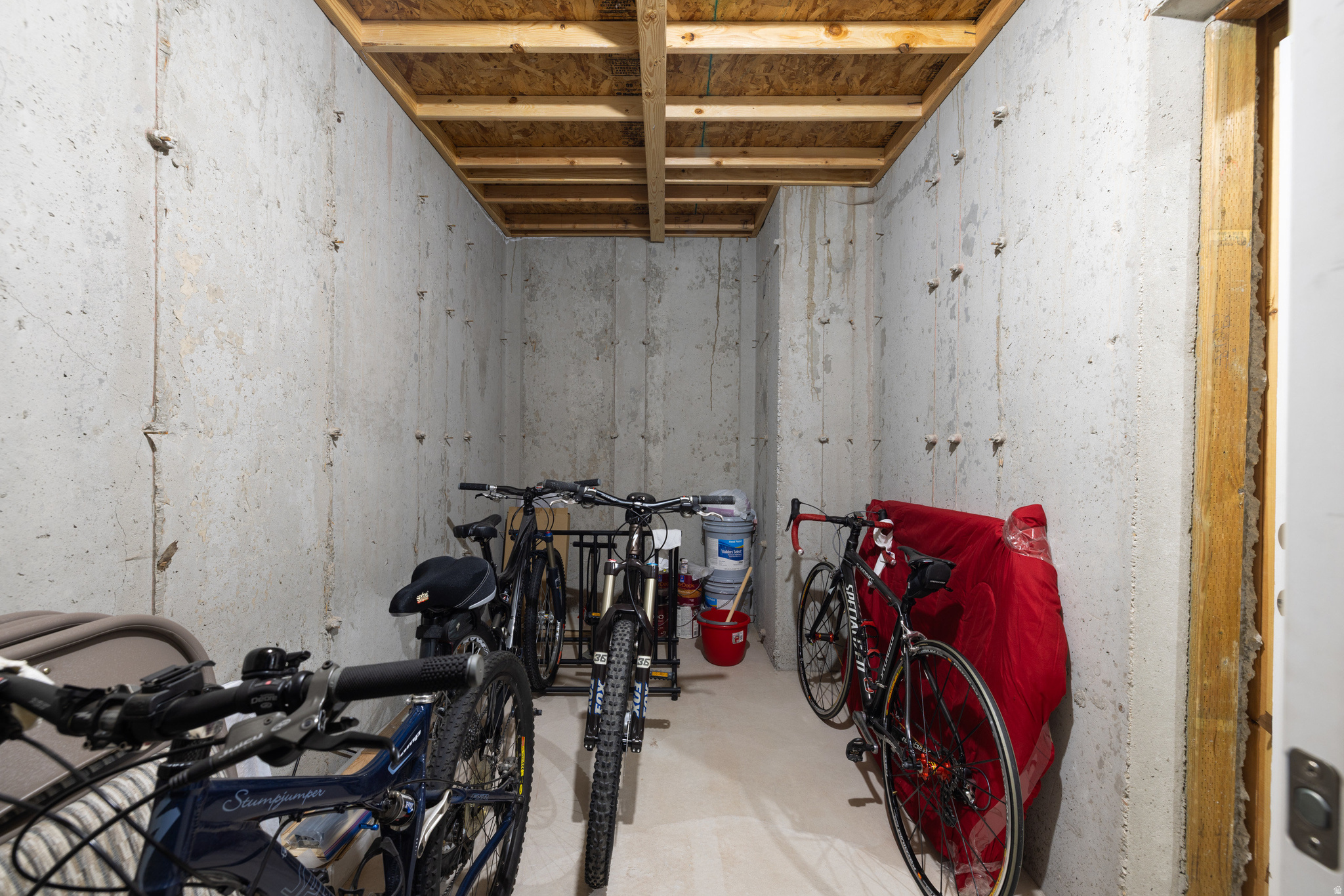 COTTAGE AT RED LEDGES - Residential