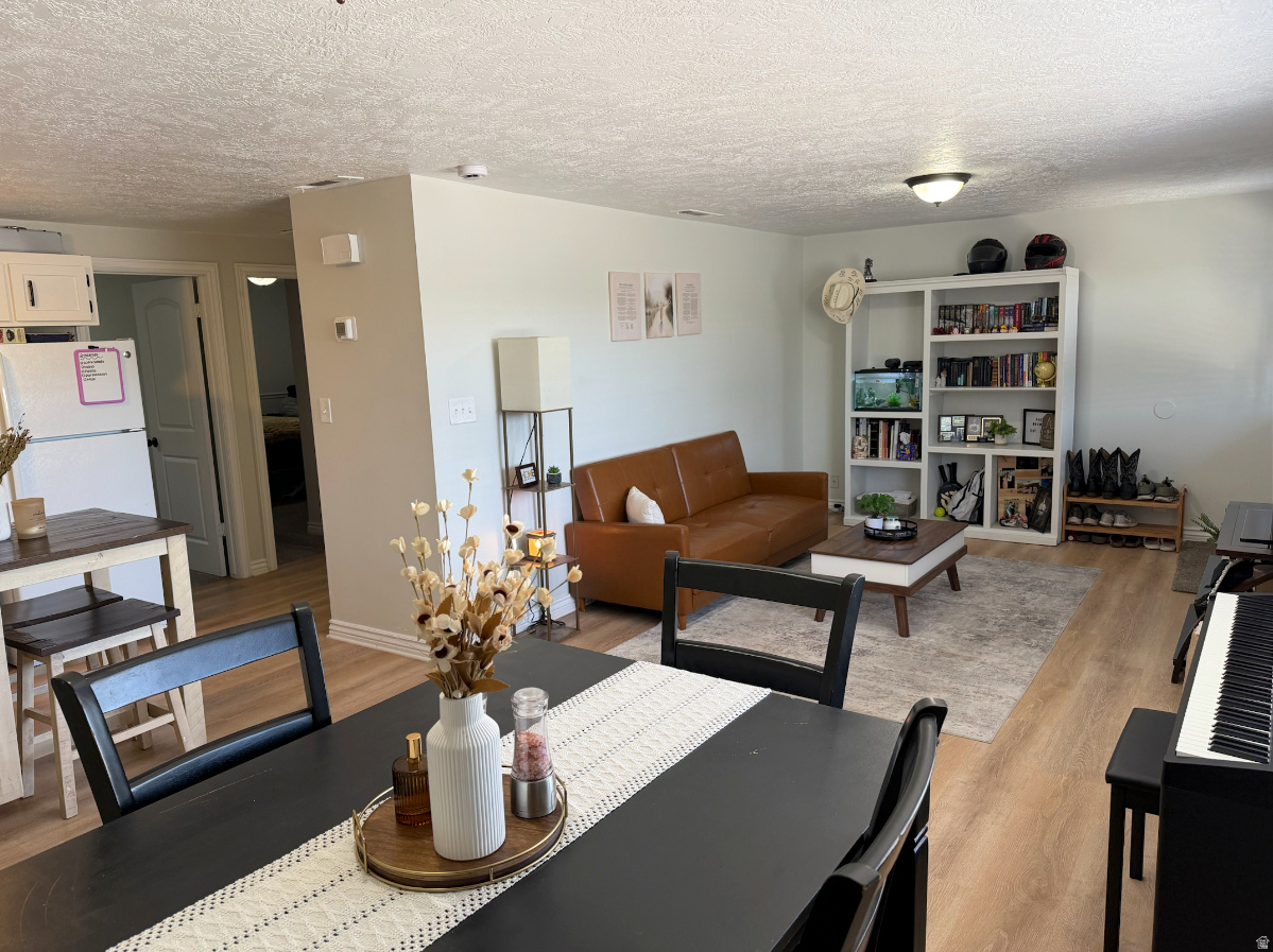 CACTUS ROAD CONDOS - Residential