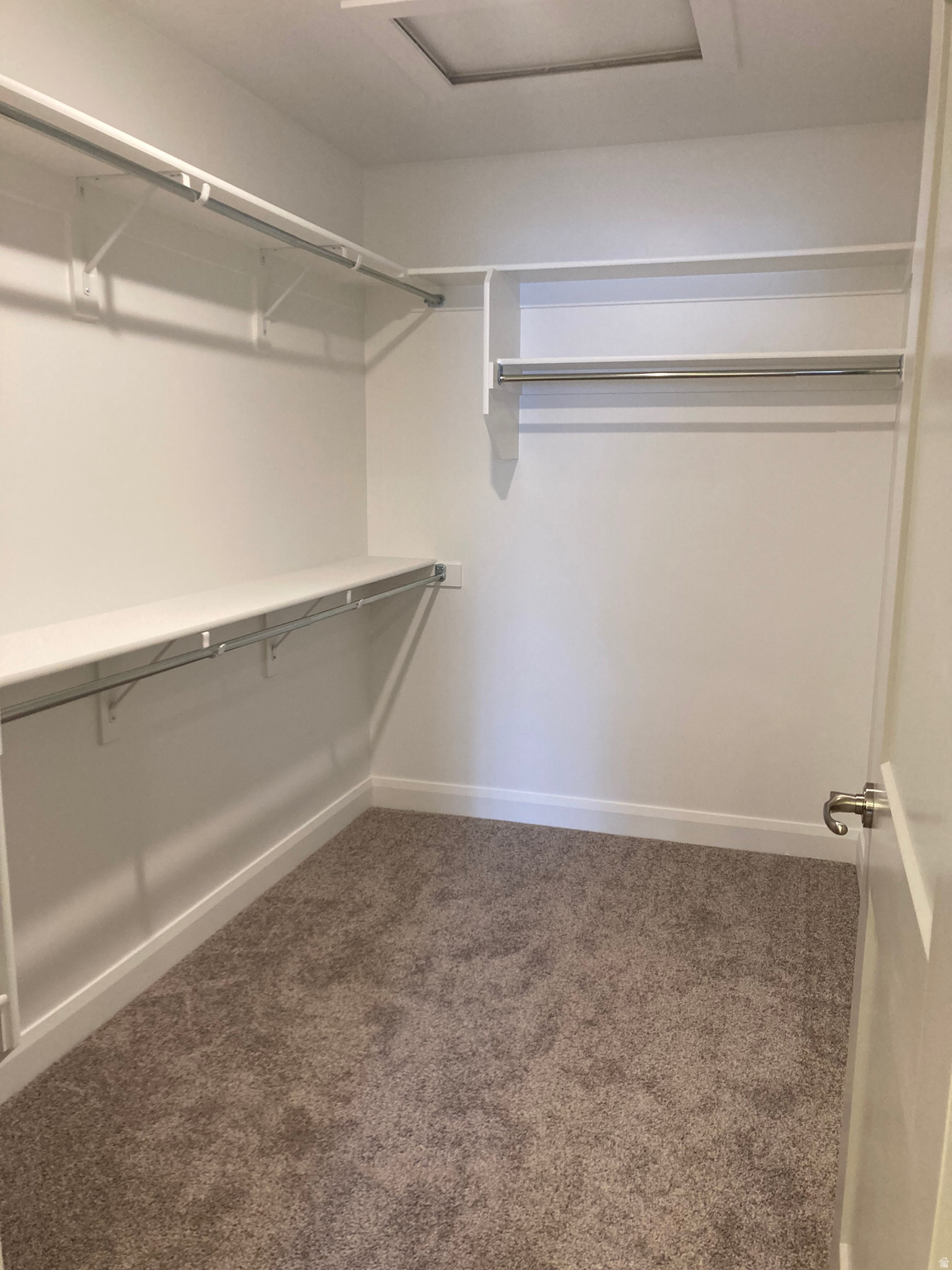 COUNTRY VIEW VILLAS - Residential