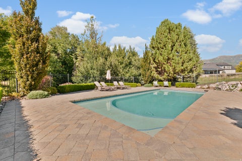 Tiny photo for 1818 S BLOOMING GROVE LN, Kaysville, UT 84037 (MLS # 2186483)