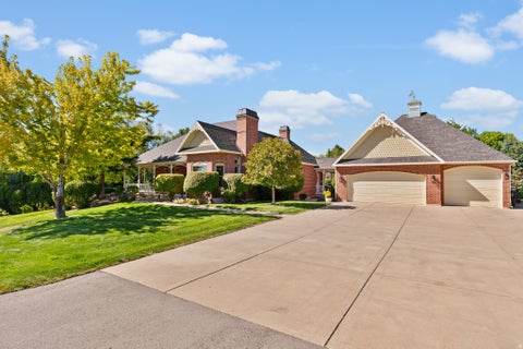 Tiny photo for 1818 S BLOOMING GROVE LN, Kaysville, UT 84037 (MLS # 2186483)