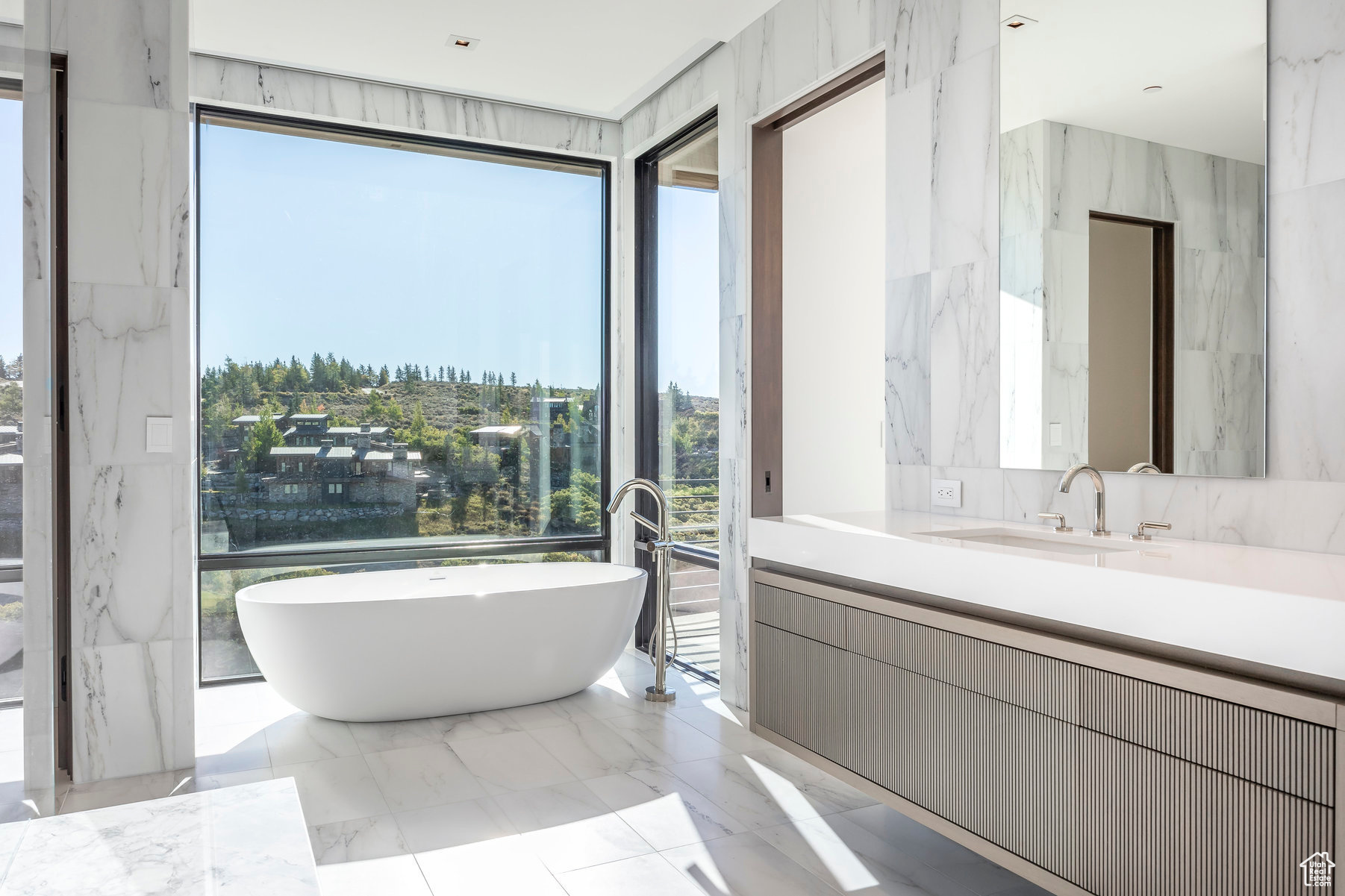 PINNACLE AT PROMONTO - Residential