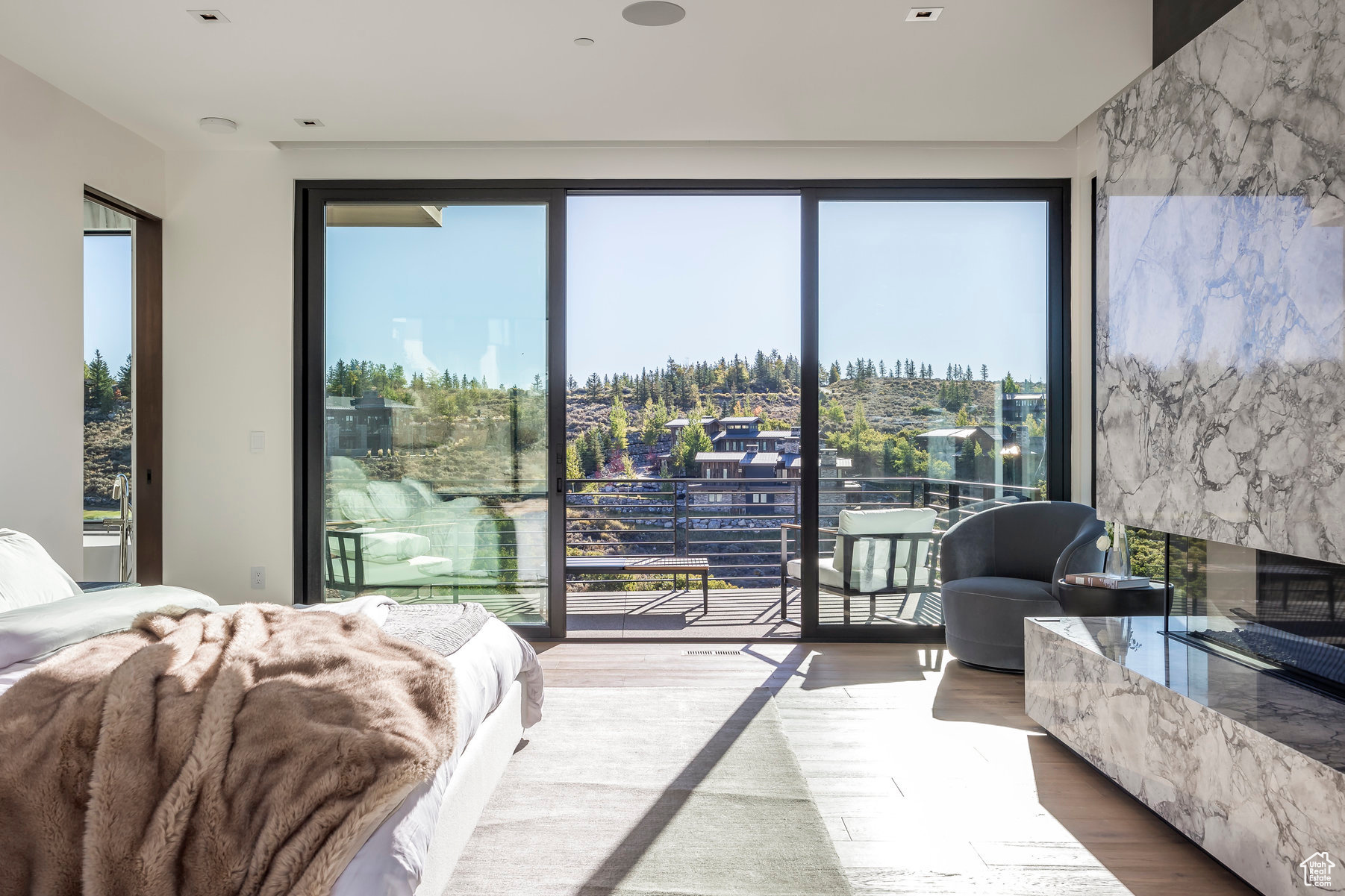 PINNACLE AT PROMONTO - Residential