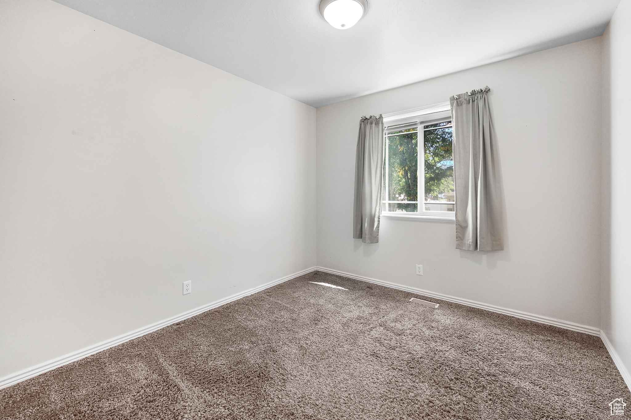 GREEN MEADOWS SUBD - Residential