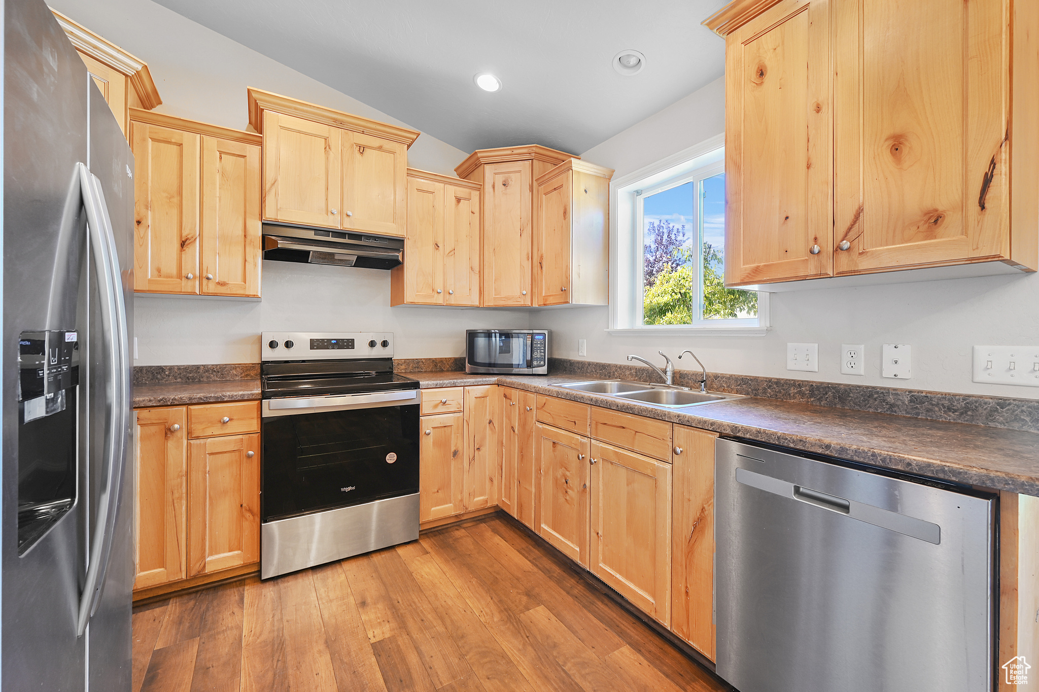 GREEN MEADOWS SUBD - Residential