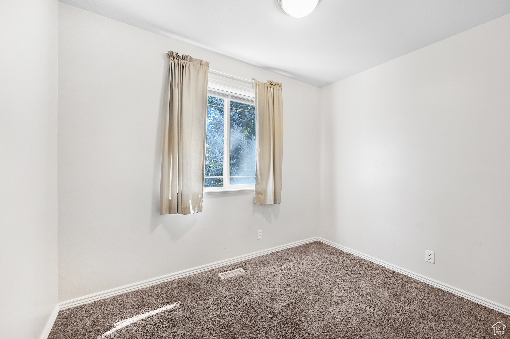 GREEN MEADOWS SUBD - Residential