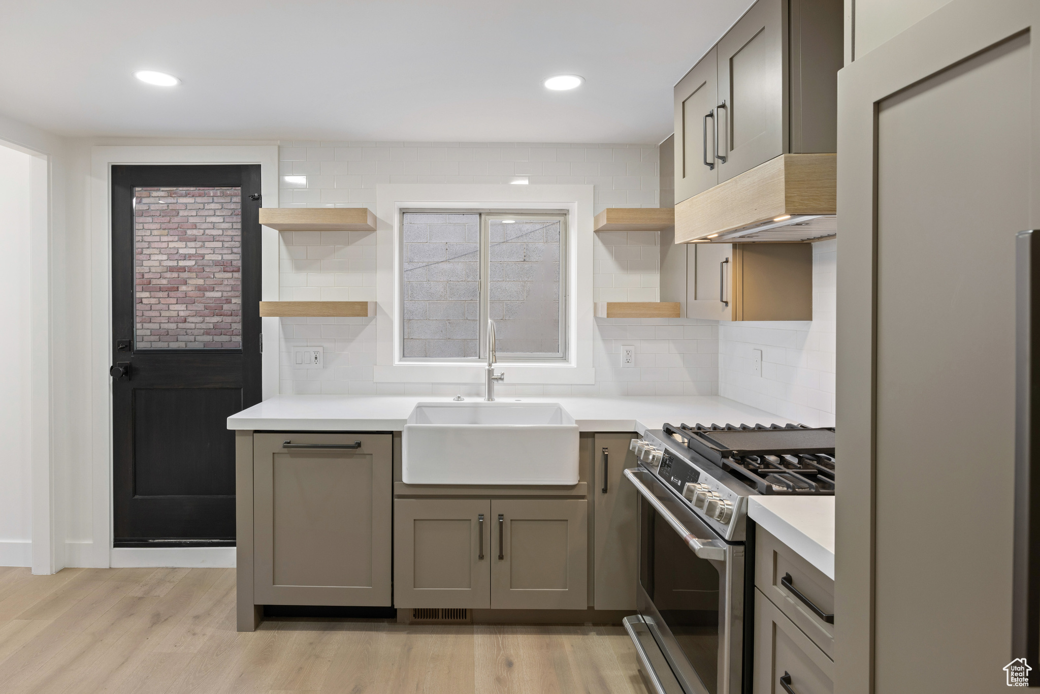 SNYDERS ADDITION - Residential