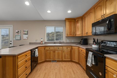 Tiny photo for 3870 W MOUNTAINTOP CIR, Cedar Hills, UT 84062 (MLS # 2088901)