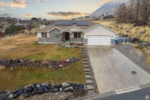 Tiny photo for 3870 W MOUNTAINTOP CIR, Cedar Hills, UT 84062 (MLS # 2088901)