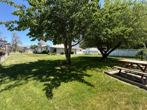 Tiny photo for 367 HAWTHORNE DR, Layton, UT 84041 (MLS # 2157420)