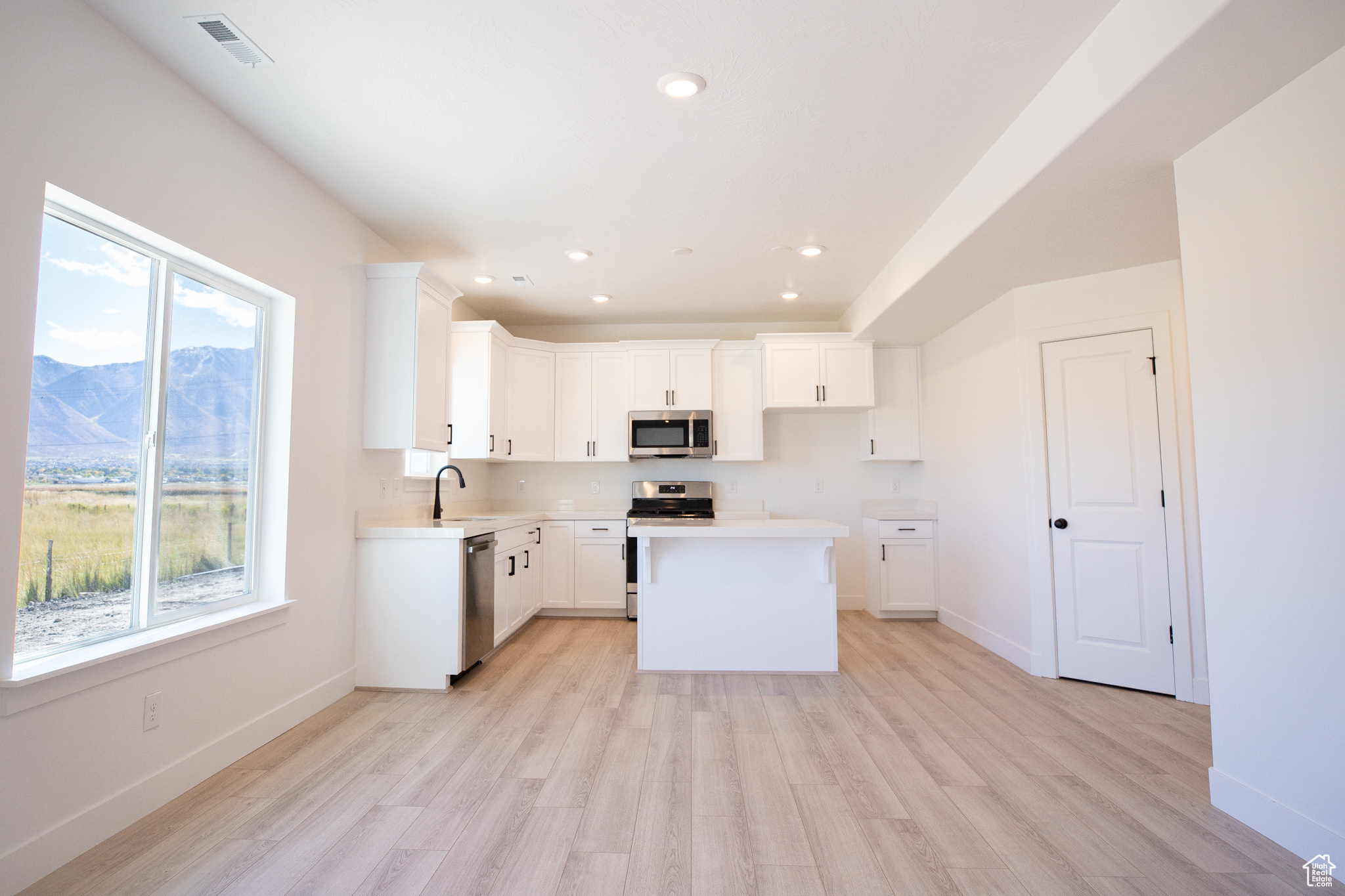 ARROWHEAD SPRINGS - Residential