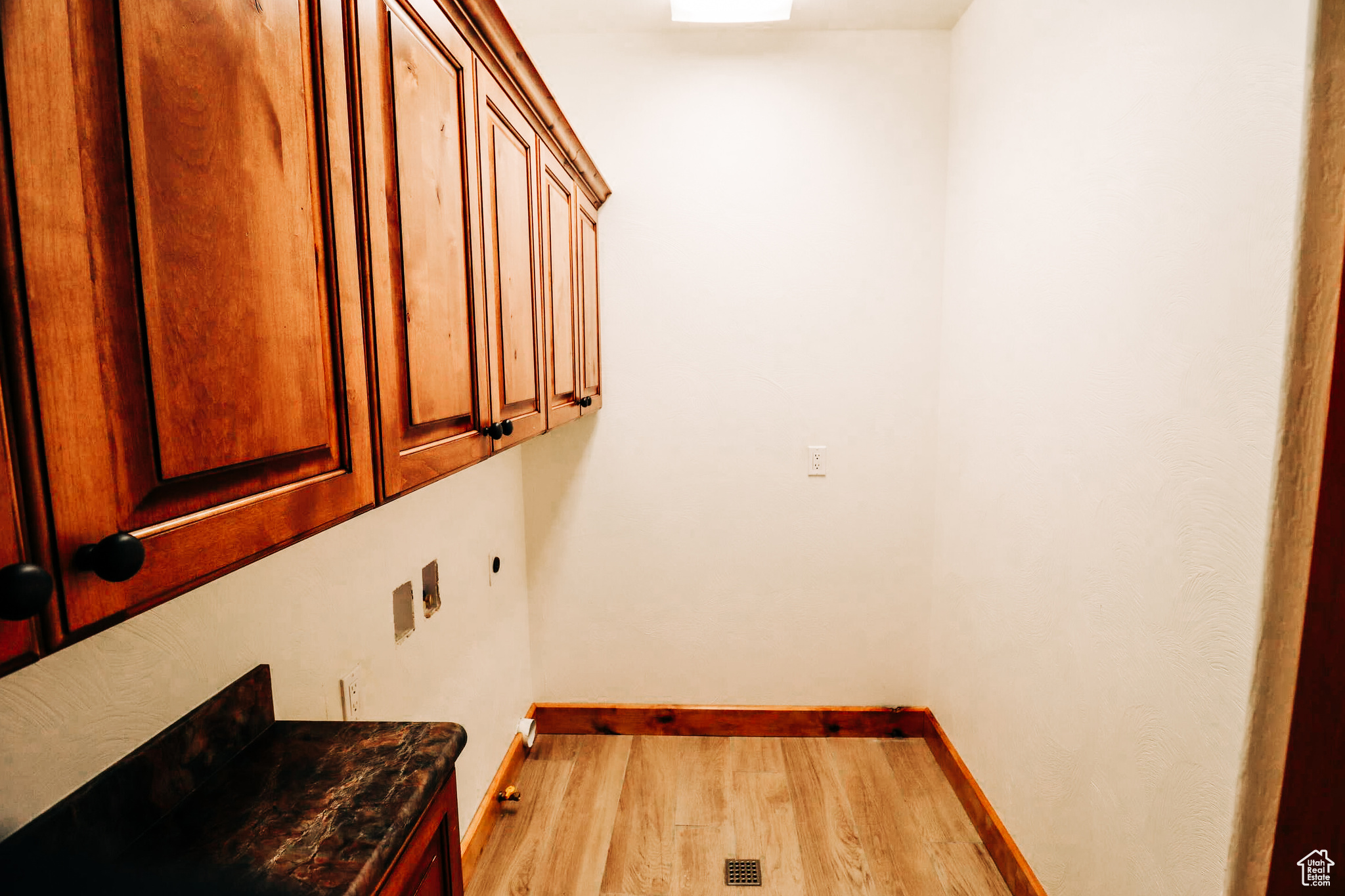 PAUNSAUGUNT CLIFFS PHASE NO 3 SUBDIVISIO - Residential