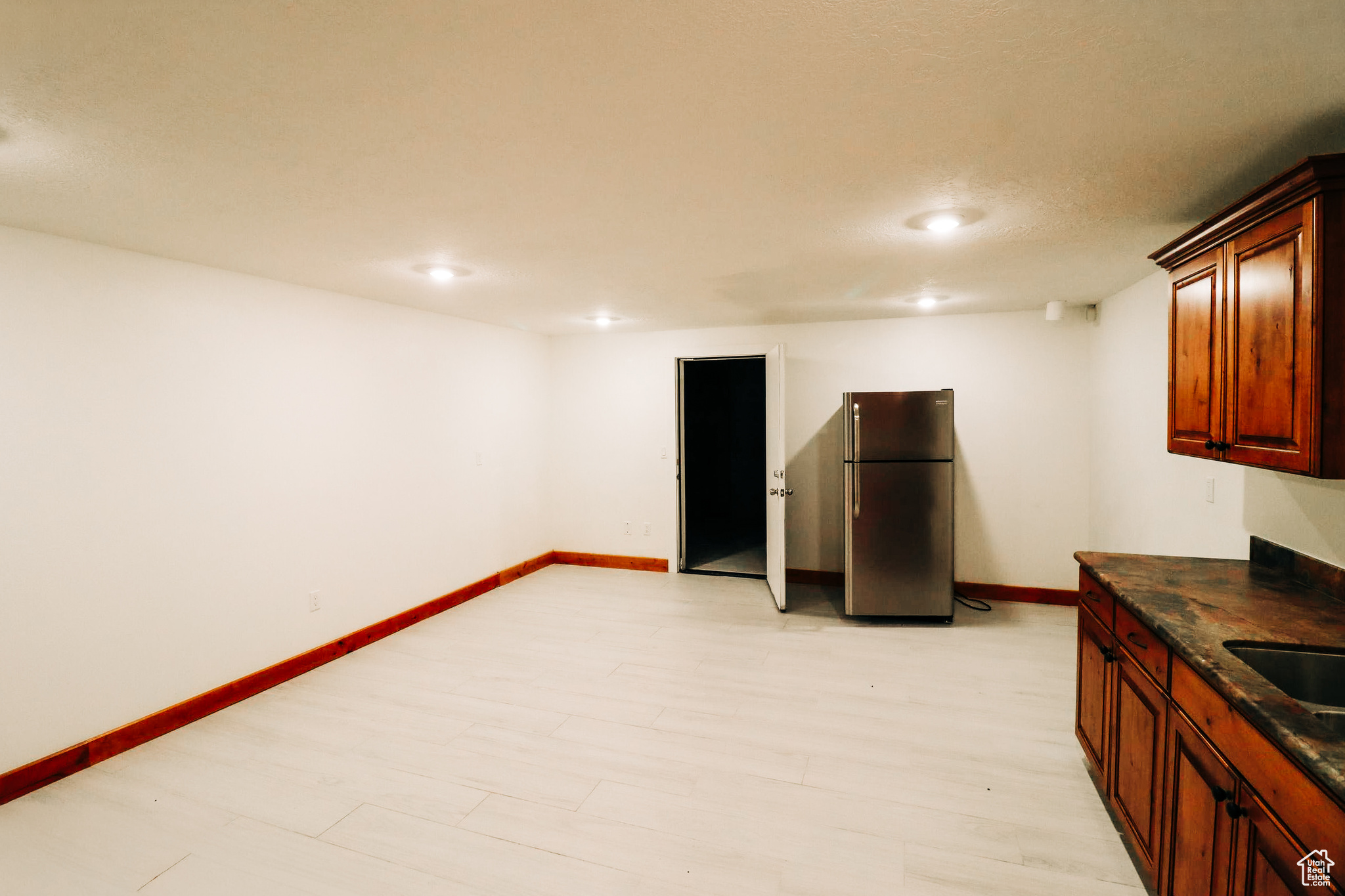 PAUNSAUGUNT CLIFFS PHASE NO 3 SUBDIVISIO - Residential