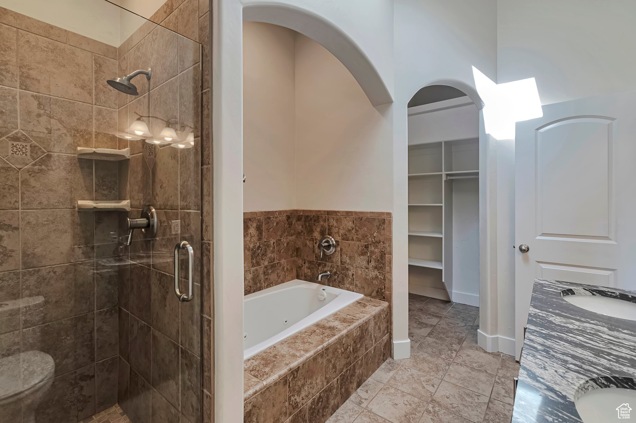 BRIDGET COVE - Residential