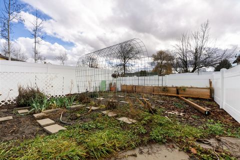 Tiny photo for 1320 COUNTRY MANOR DR, Logan, UT 84321 (MLS # 2129128)