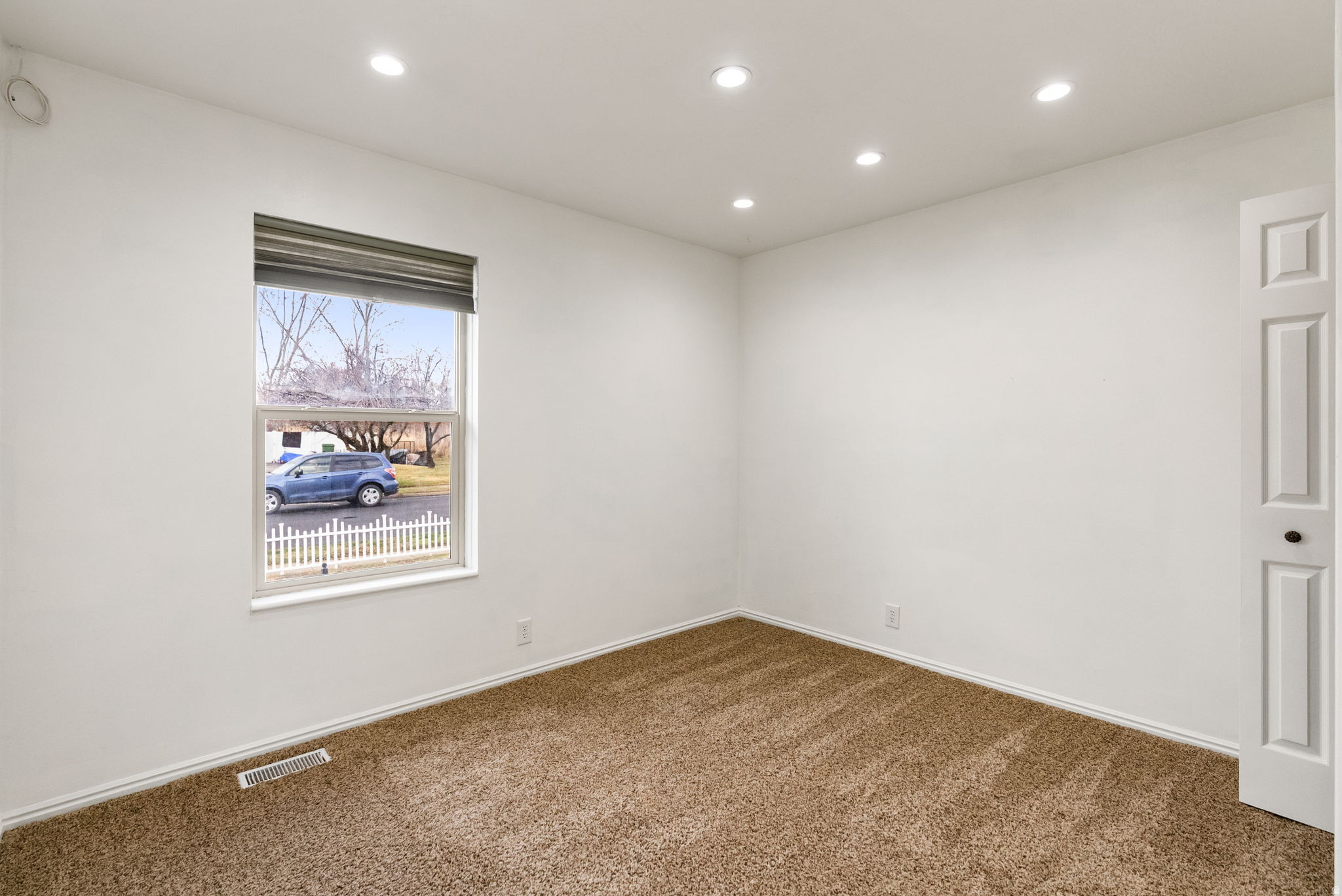 COUNTRY MANOR SUBDIV - Residential