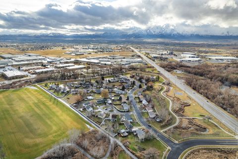 Tiny photo for 1320 COUNTRY MANOR DR, Logan, UT 84321 (MLS # 2129128)