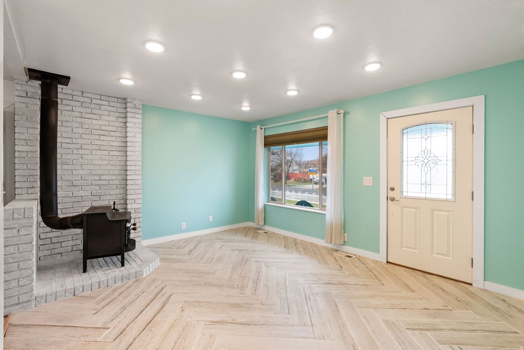 Photo of 1320 COUNTRY MANOR DR, Logan, UT 84321 (MLS # 2129128)