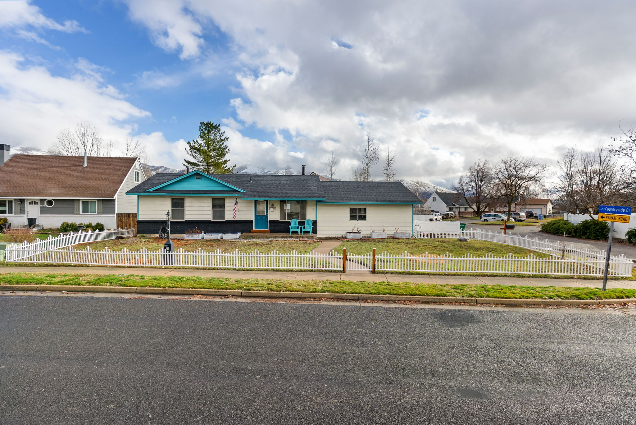 COUNTRY MANOR SUBDIV - Residential