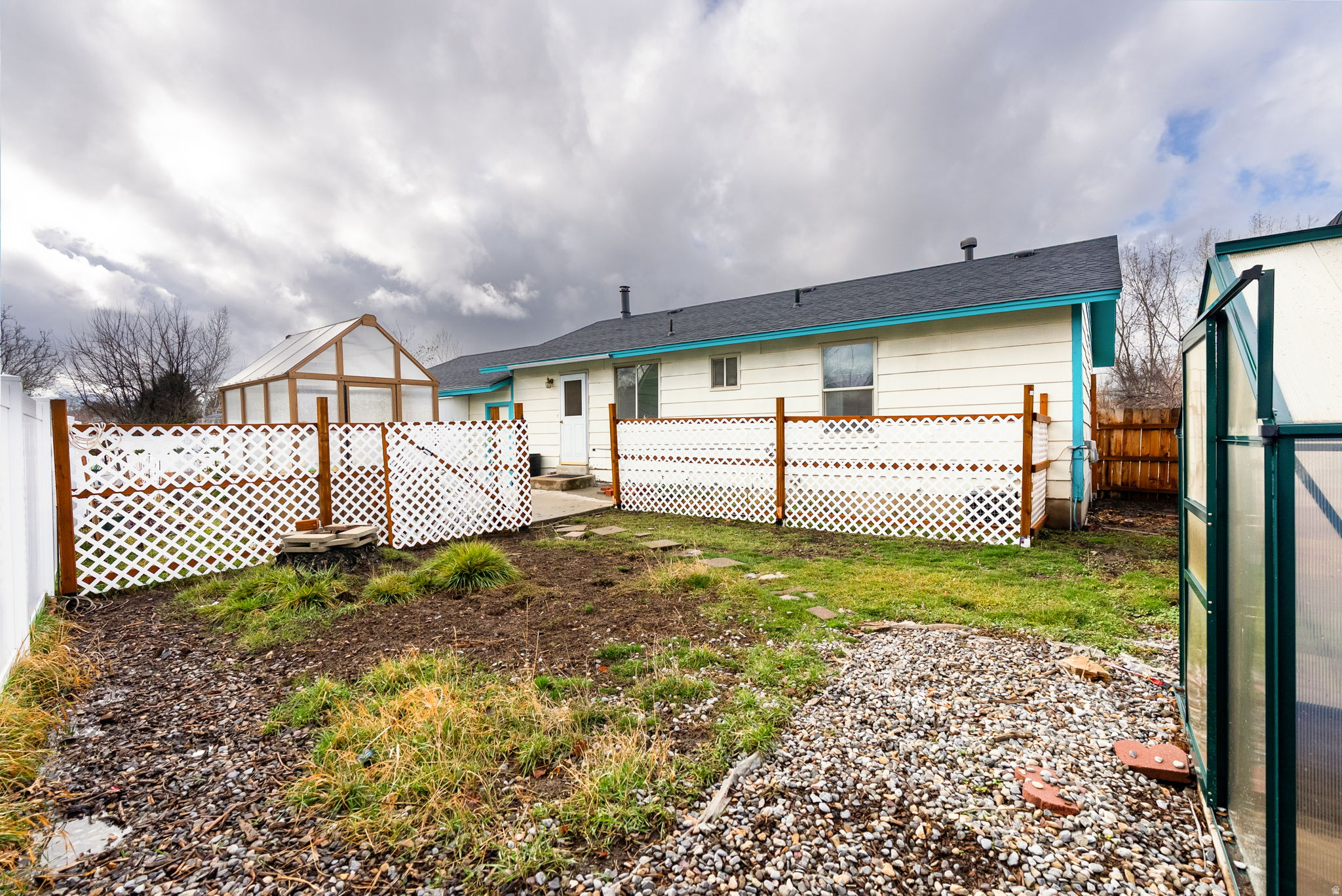 COUNTRY MANOR SUBDIV - Residential