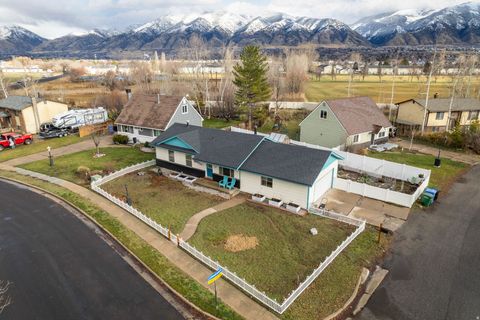 Tiny photo for 1320 COUNTRY MANOR DR, Logan, UT 84321 (MLS # 2129128)
