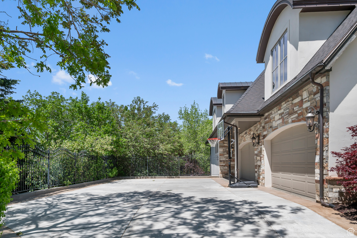 PEPPERWOOD - Residential
