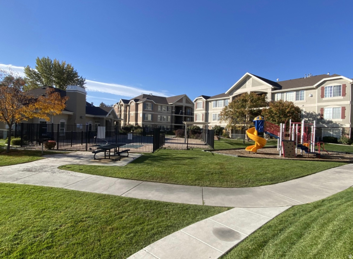 CAMBRIA CONDO - Residential