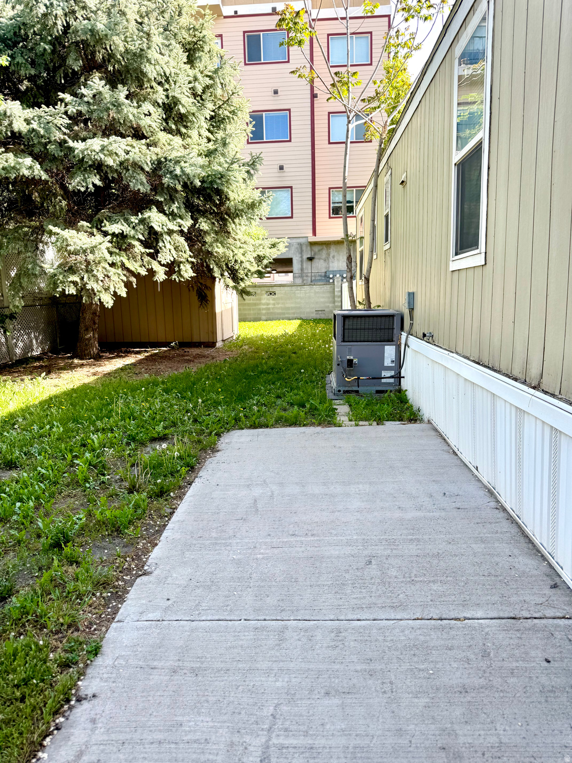 ALL SEASONS - Residential