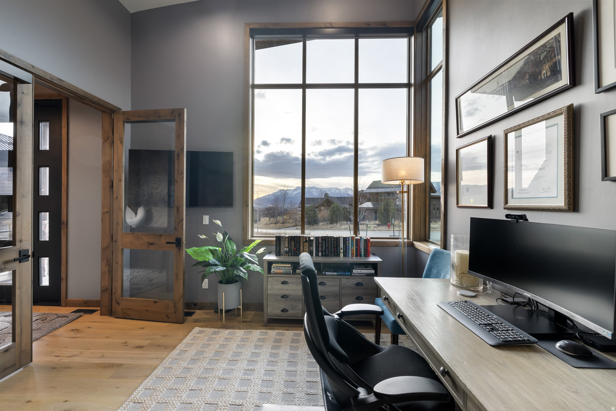 RED LEDGES - Residential