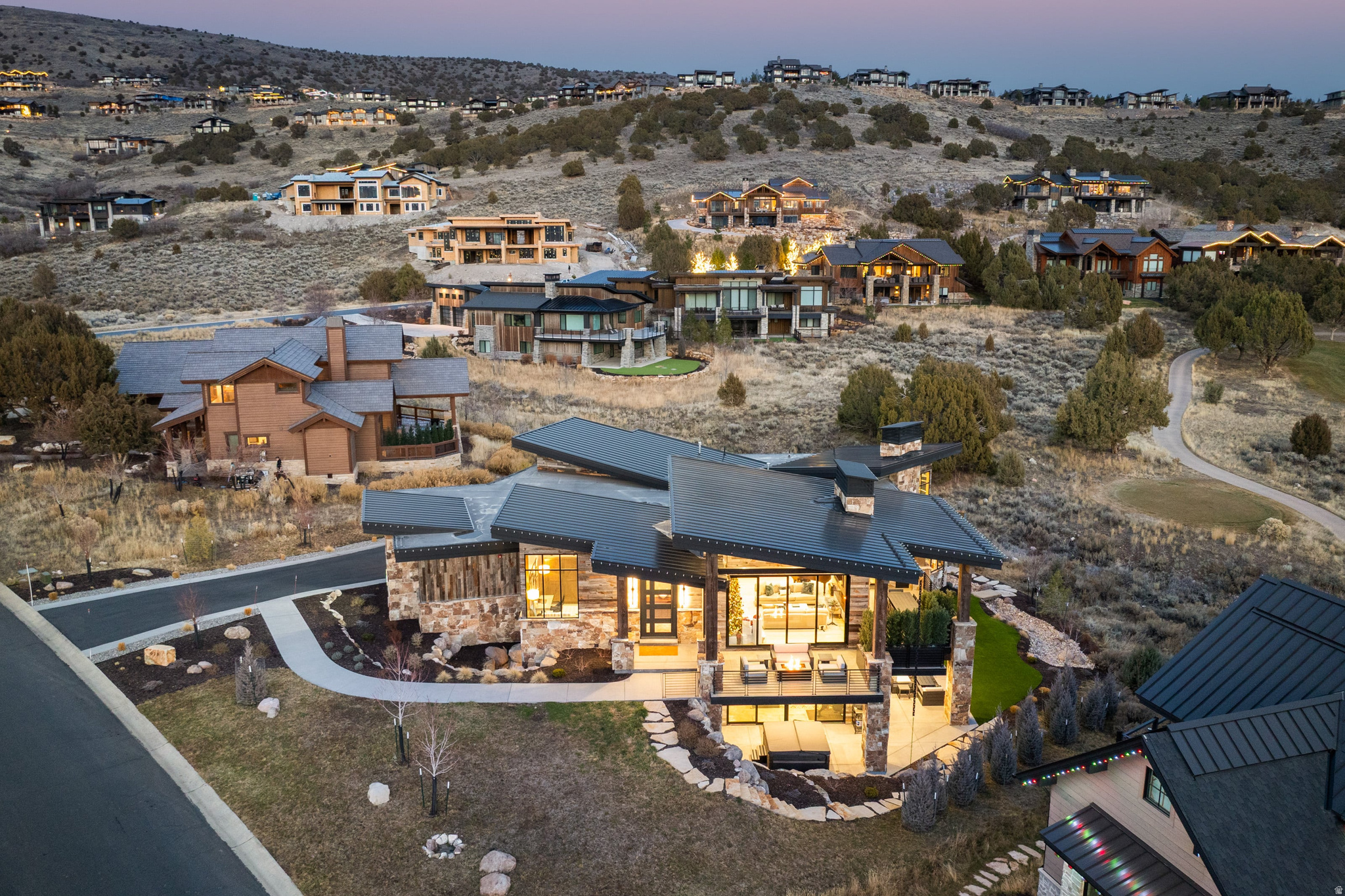 RED LEDGES - Residential