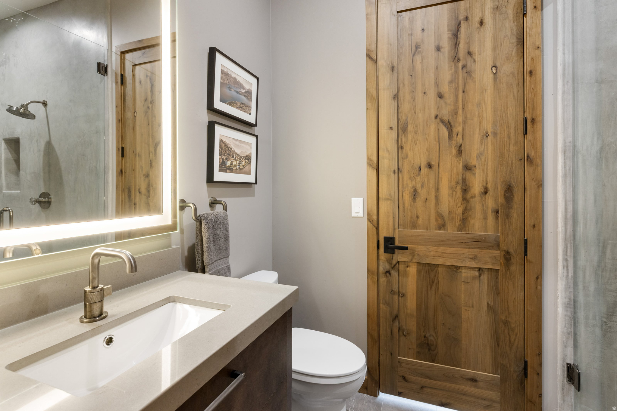 RED LEDGES - Residential