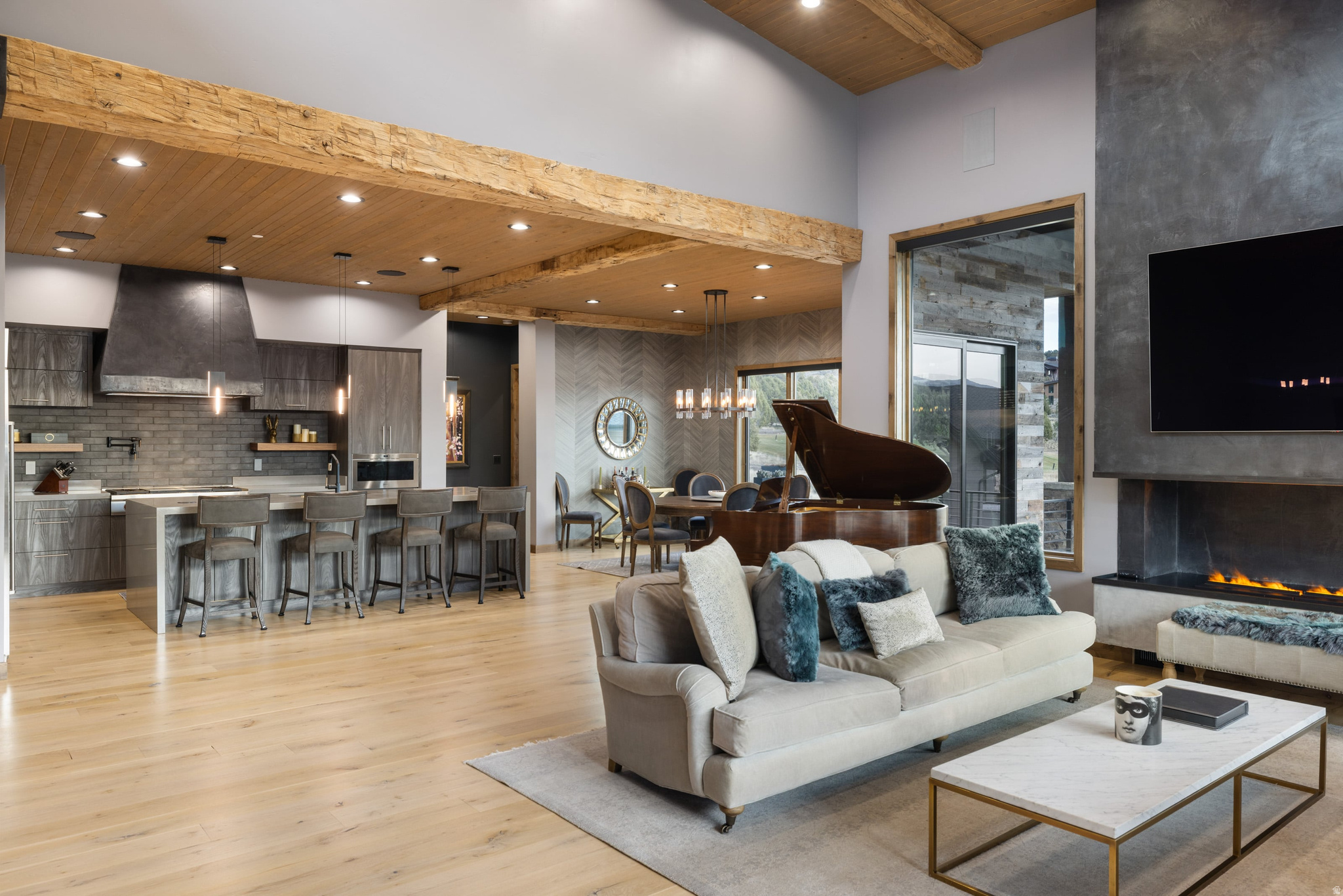 RED LEDGES - Residential