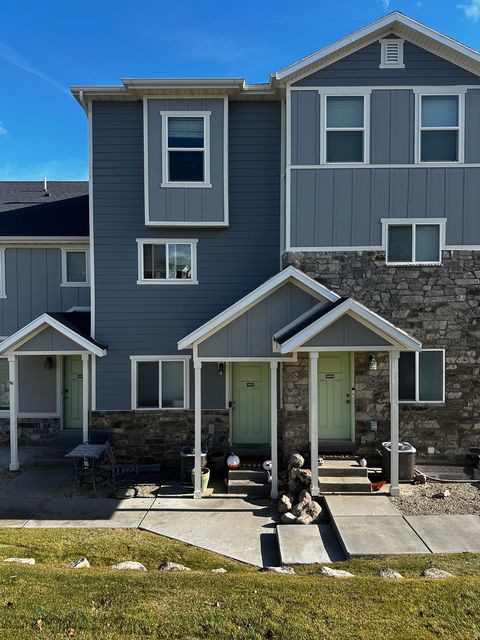 Photo of 14372 S PENRHY CT W, Herriman, UT 84096 (MLS # 2125546)