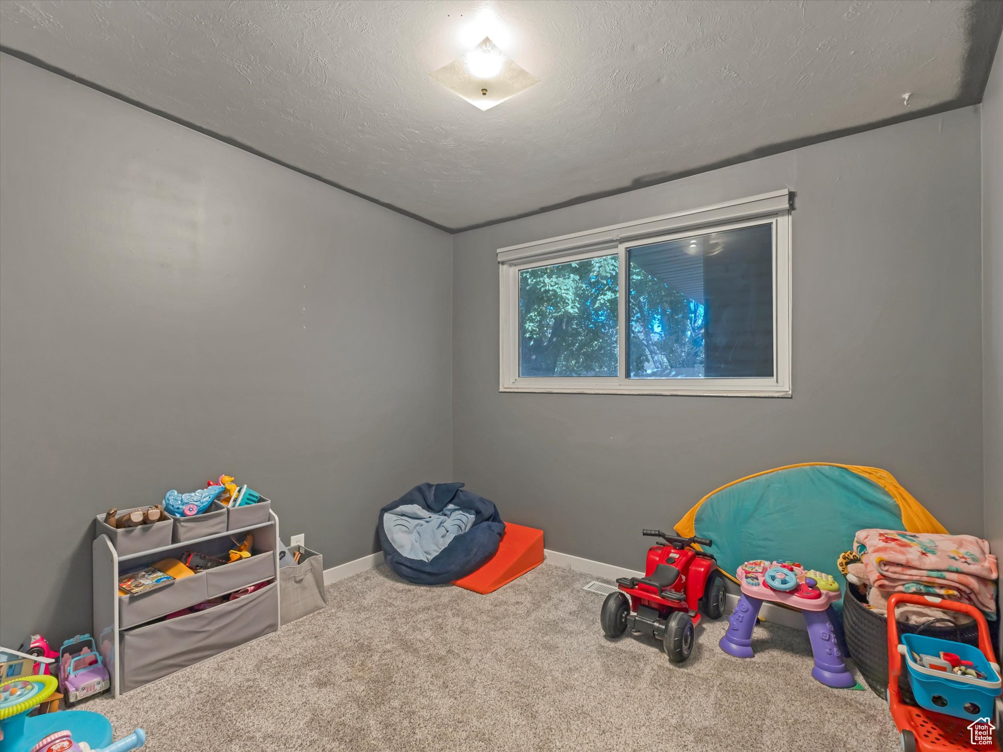 SUBURBAN HEIGHTS - Residential